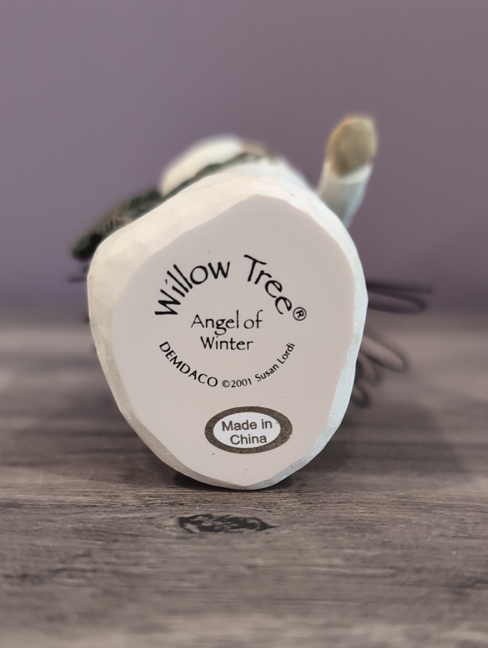Willow Tree "Angel of Winter" Figurine - Picture 6 of 8